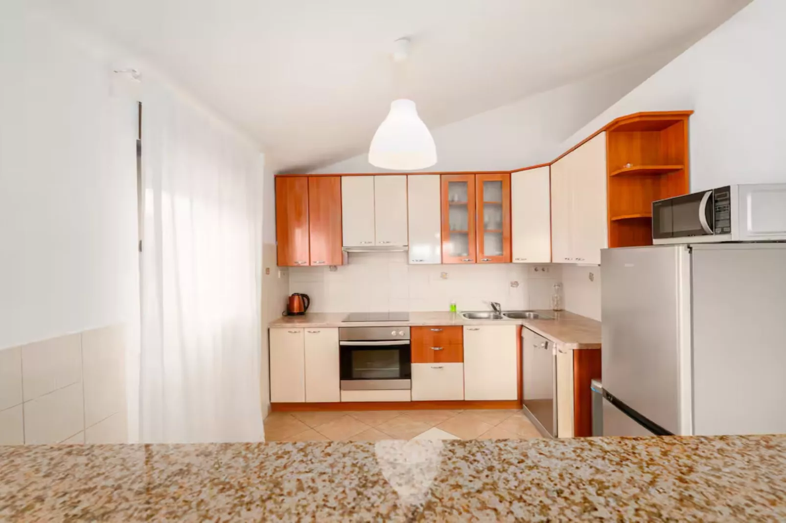 Villa Mima Pool Retreat - Five Bedroom Villa With Pool-Keuken