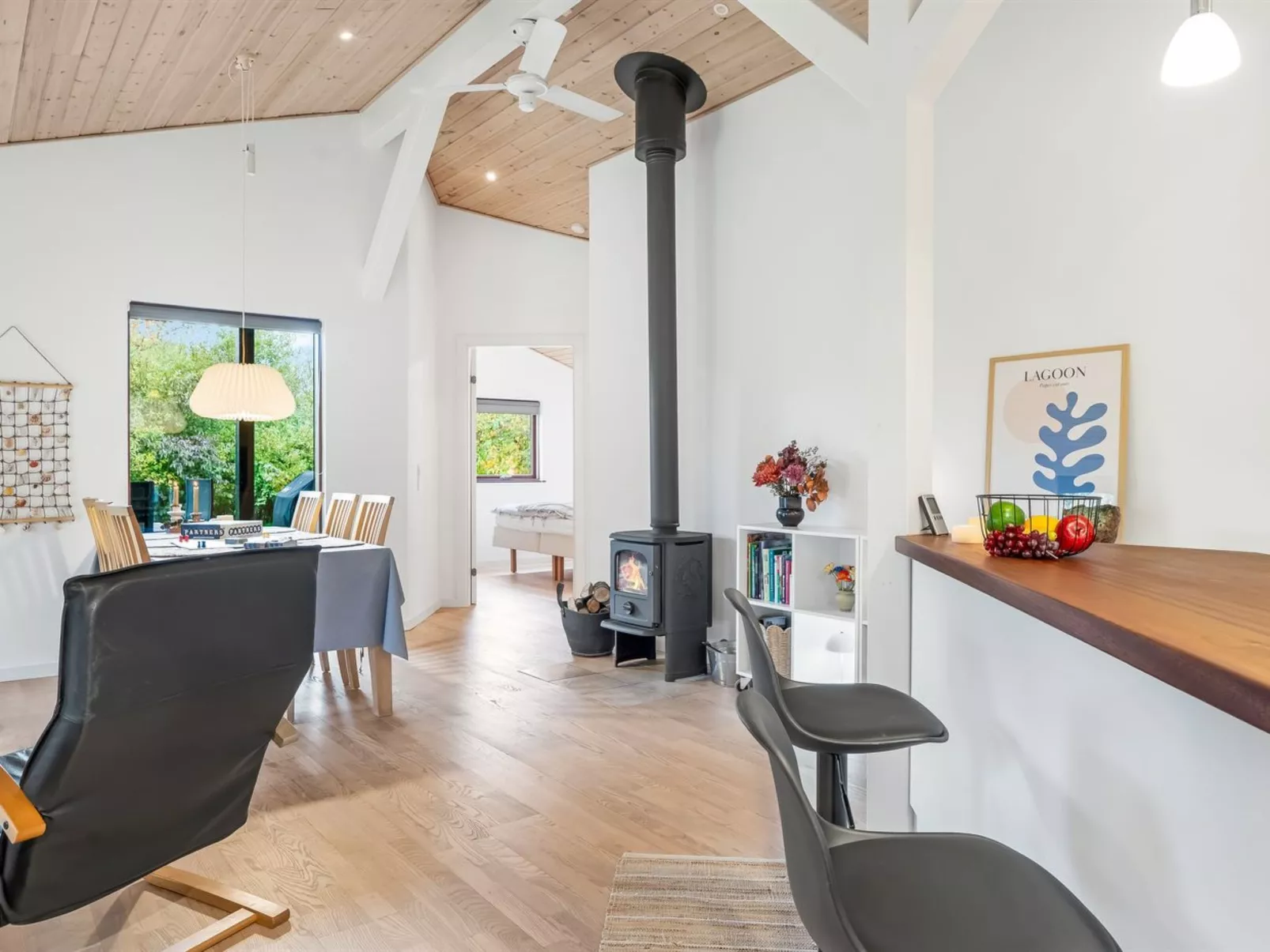 "Jaane" - 250m to the fjord-Binnen