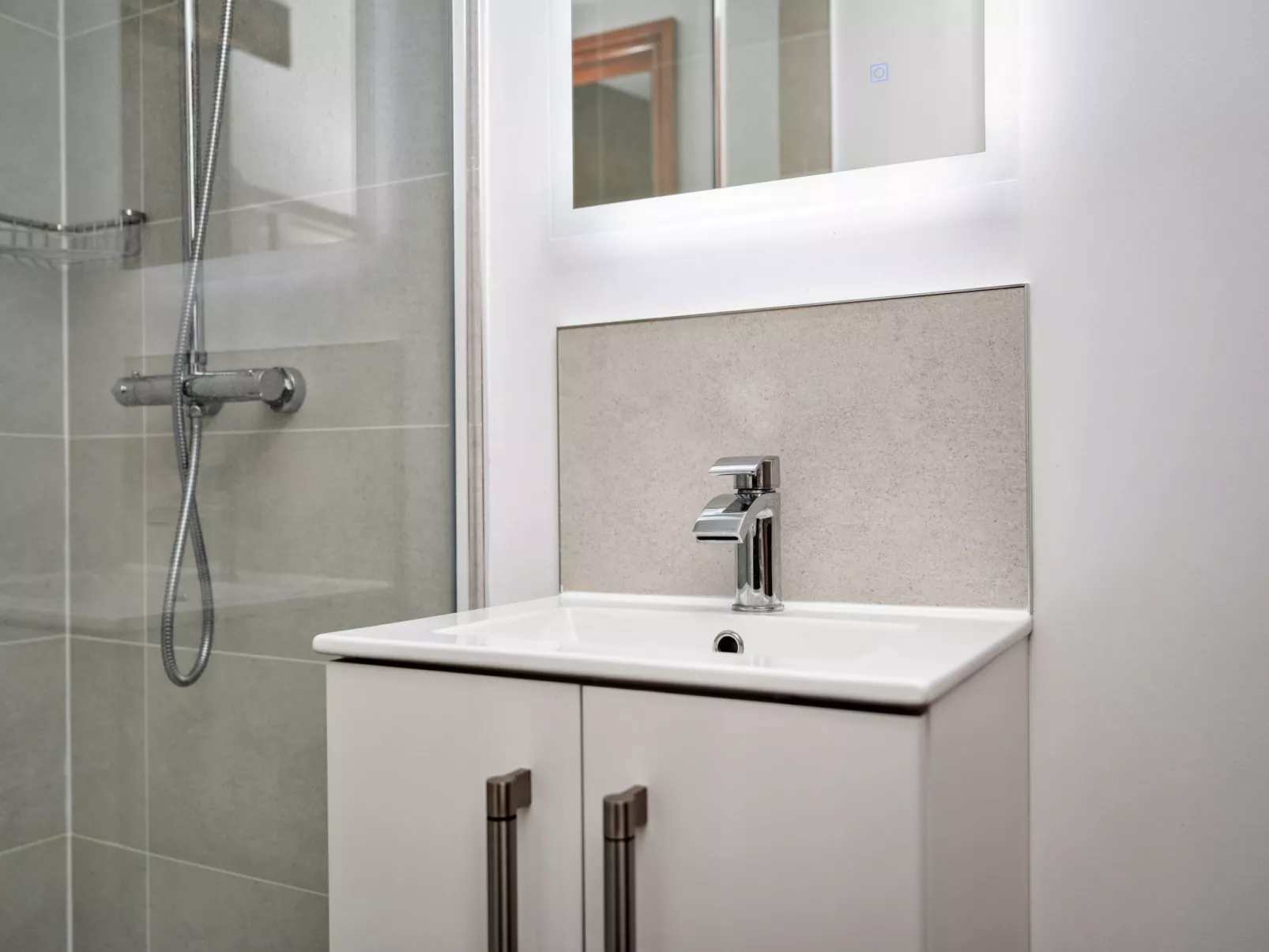 The Shires at Alstonefield-Binnen