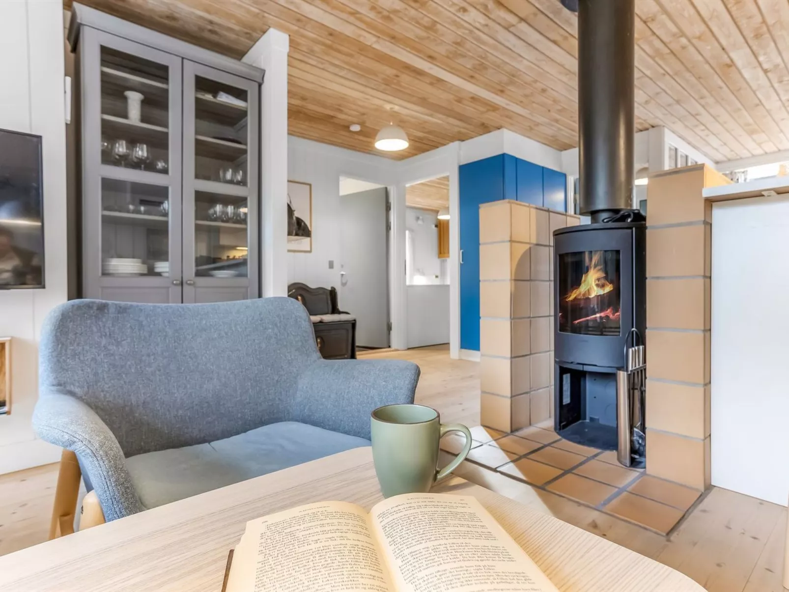 "Catha" - 200m from the sea-Binnen