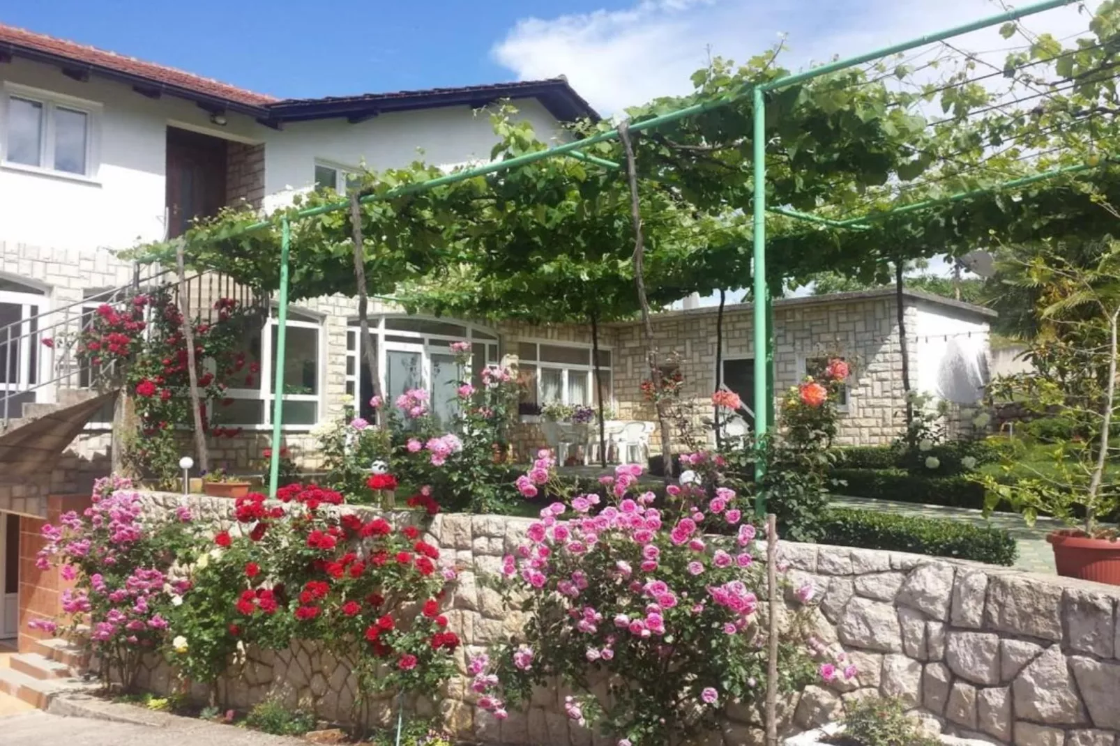 Elez Serenity Guesthouse - Double bed with Balcony-Buitenlucht