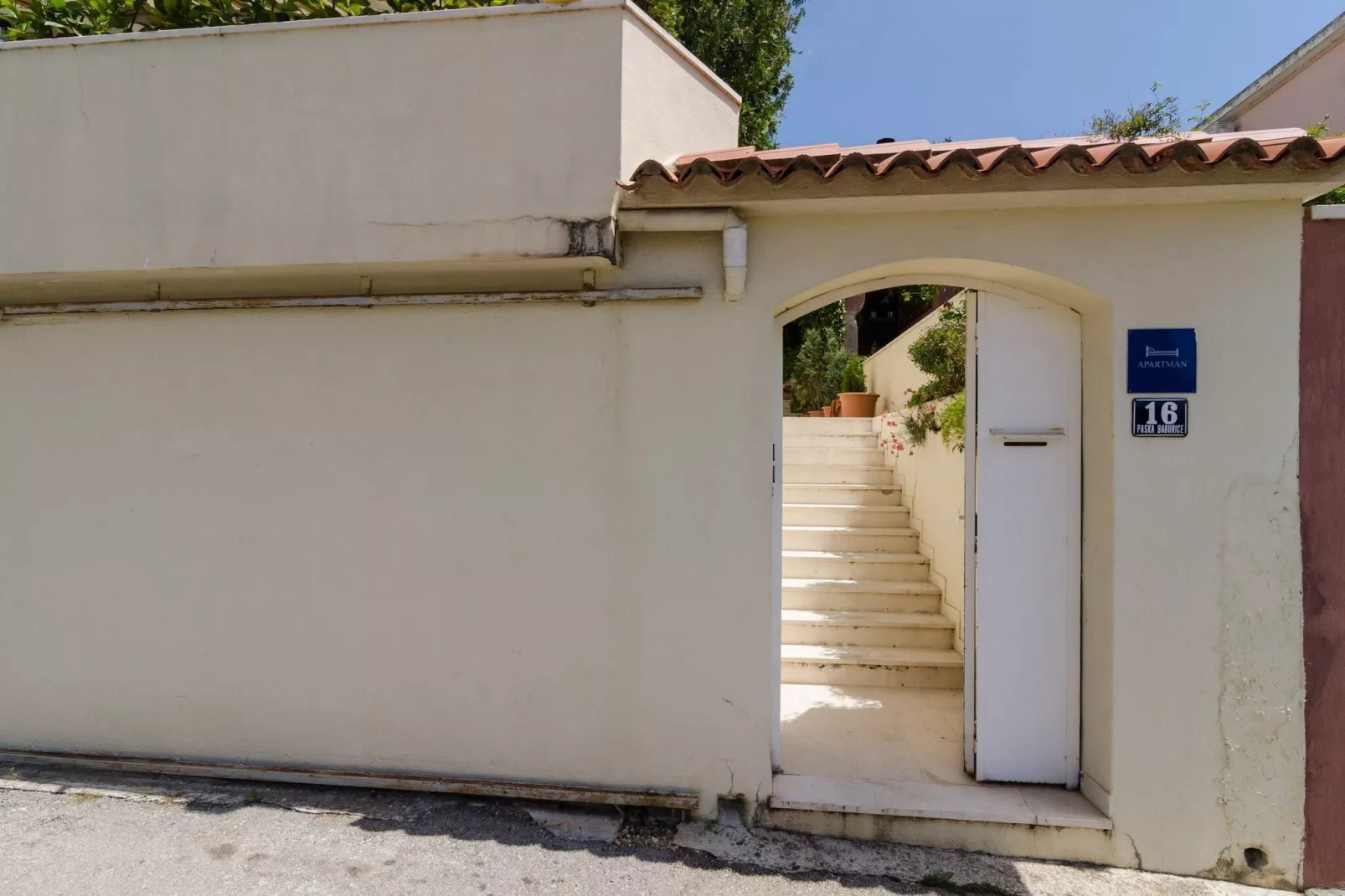 Apartment Olga - Studio Apartment with Terrace-Faciliteiten