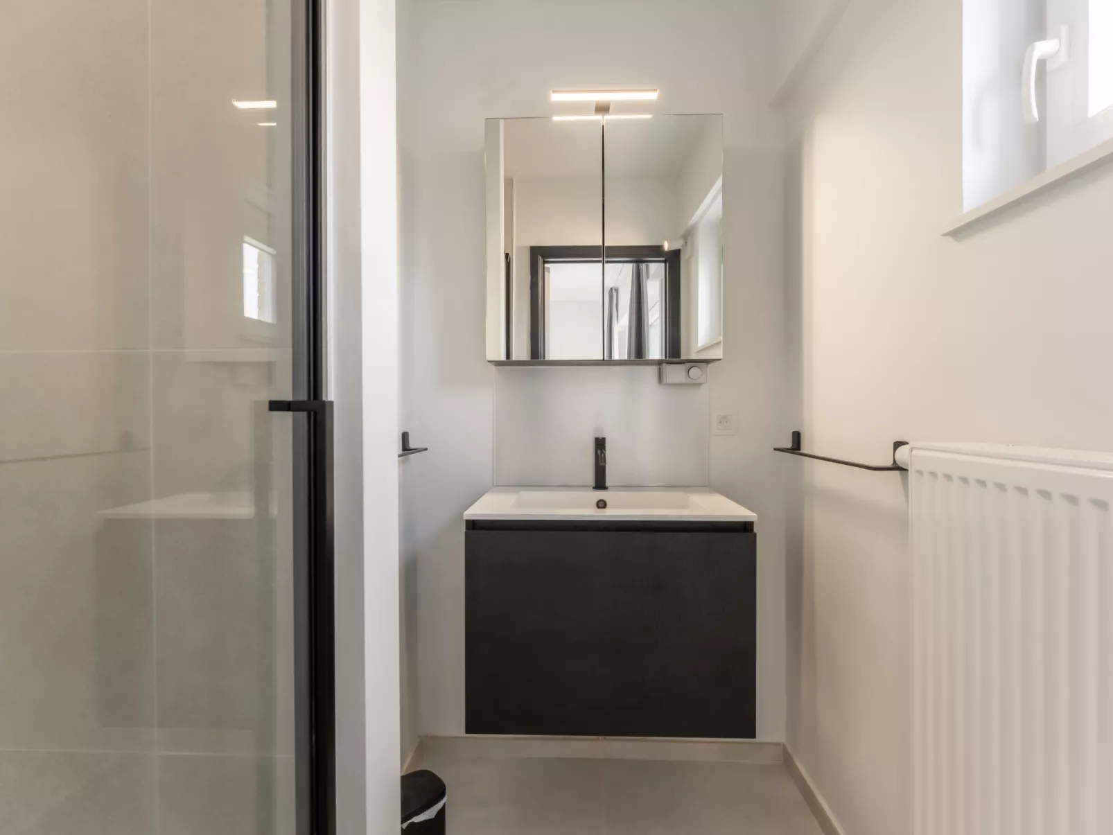 Ter Linde with two terraces-Binnen