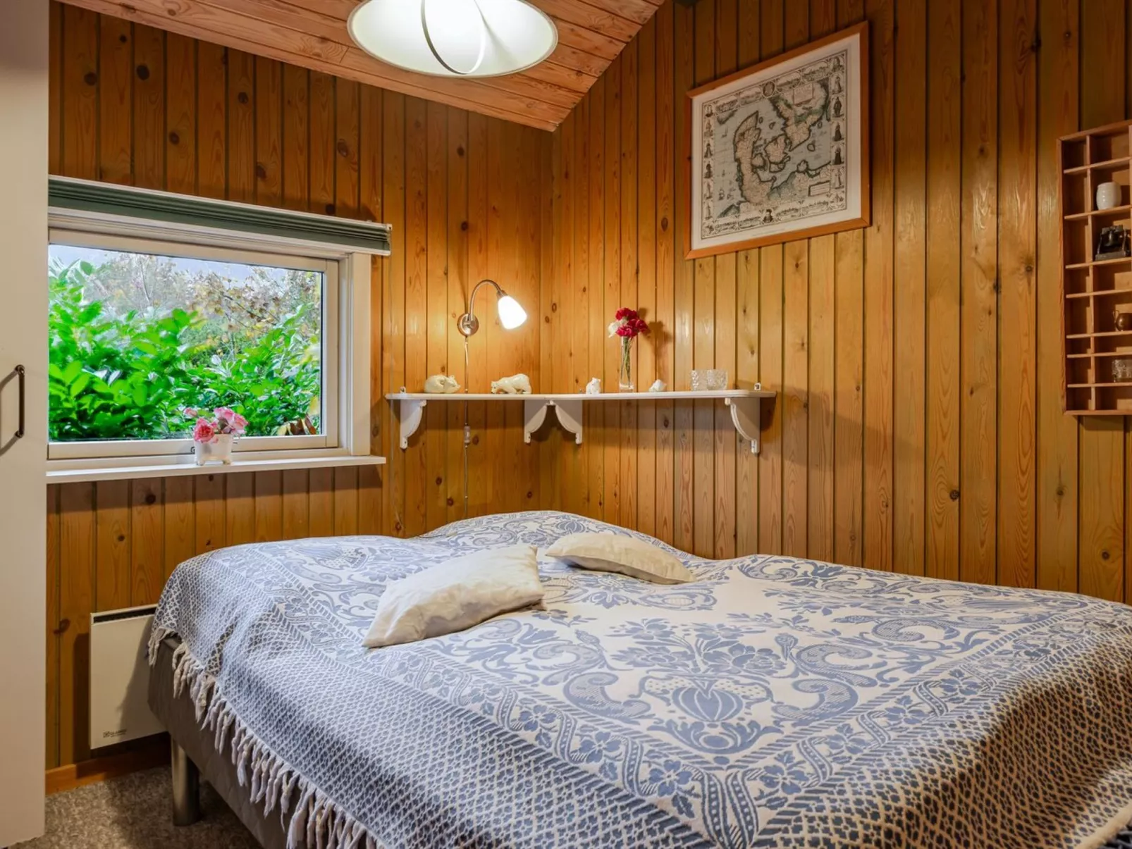 "Mika" - 300m from the sea-Binnen