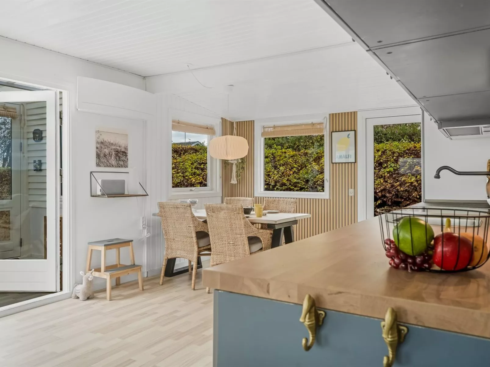 "Hjalma" - 250m to the fjord-Binnen