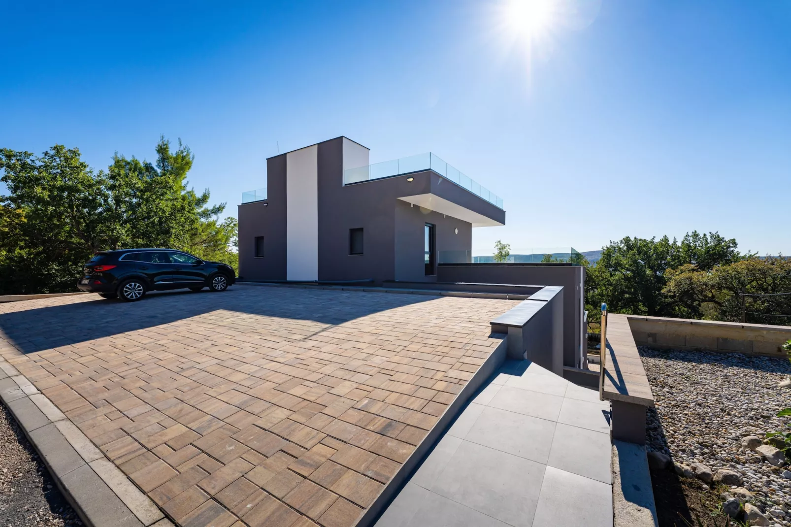 Sea view Villa Senti-Buitenkant zomer