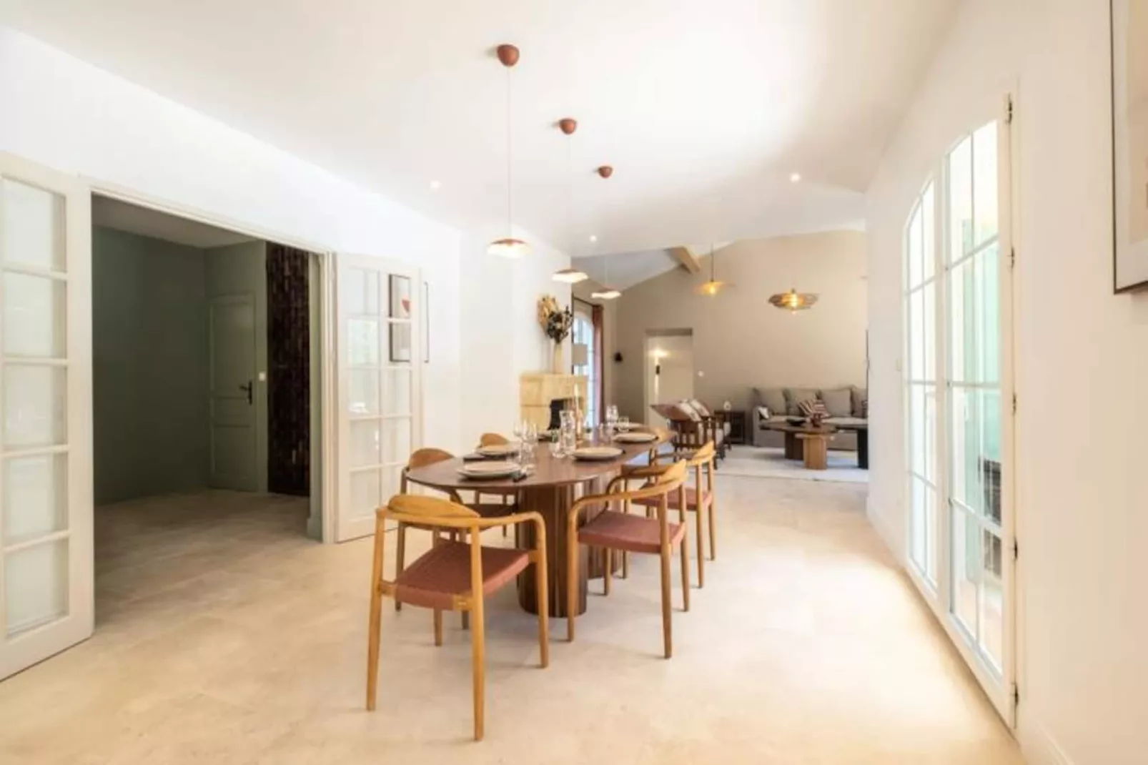 Résidence Bijou De 280m2 Et Piscine à Débordement Au Calme Absolu-Niet-getagd