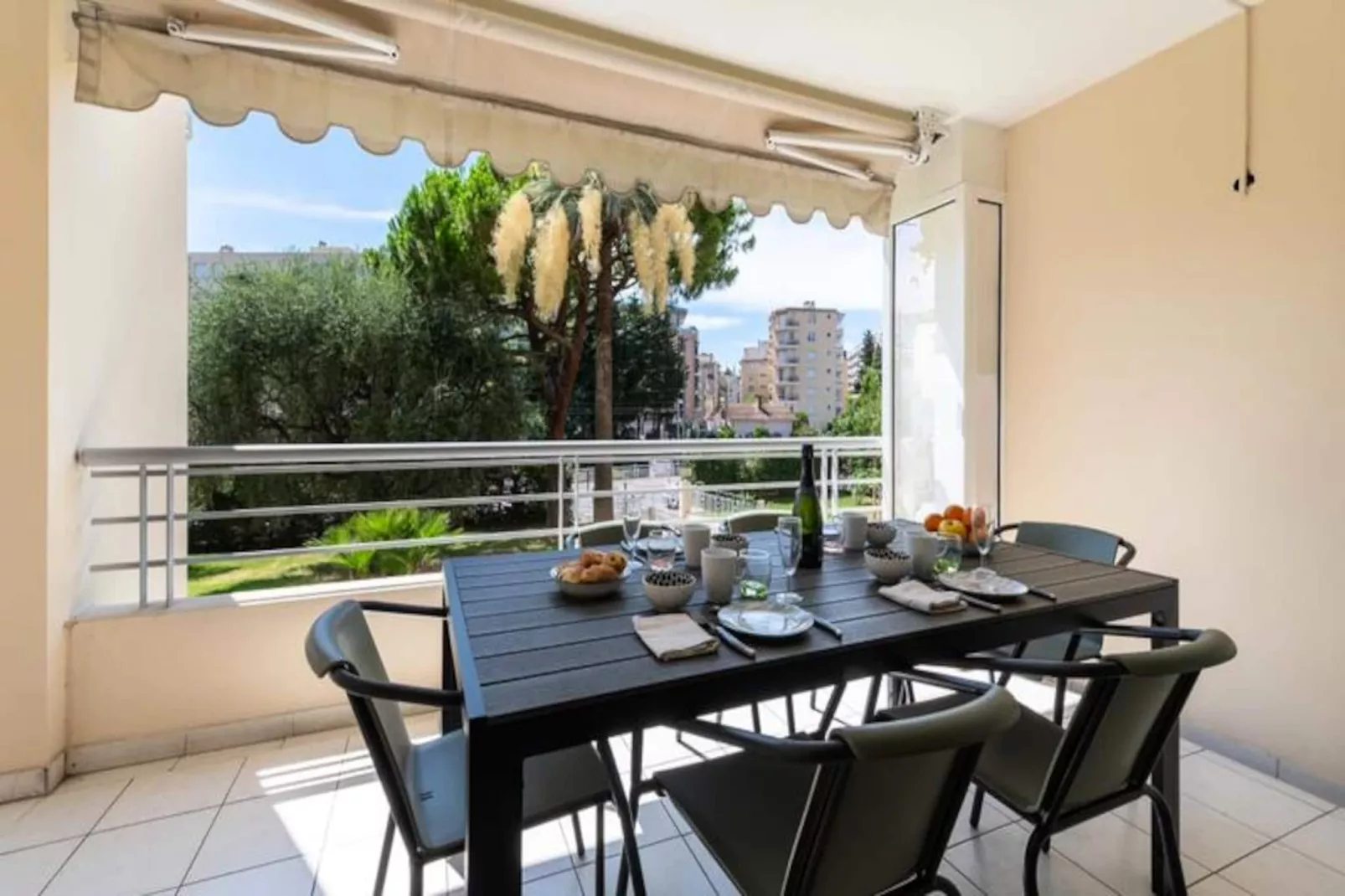 Résidence 2p Résidence Avec Piscine Et Garage, Proche Croisette-Niet-getagd