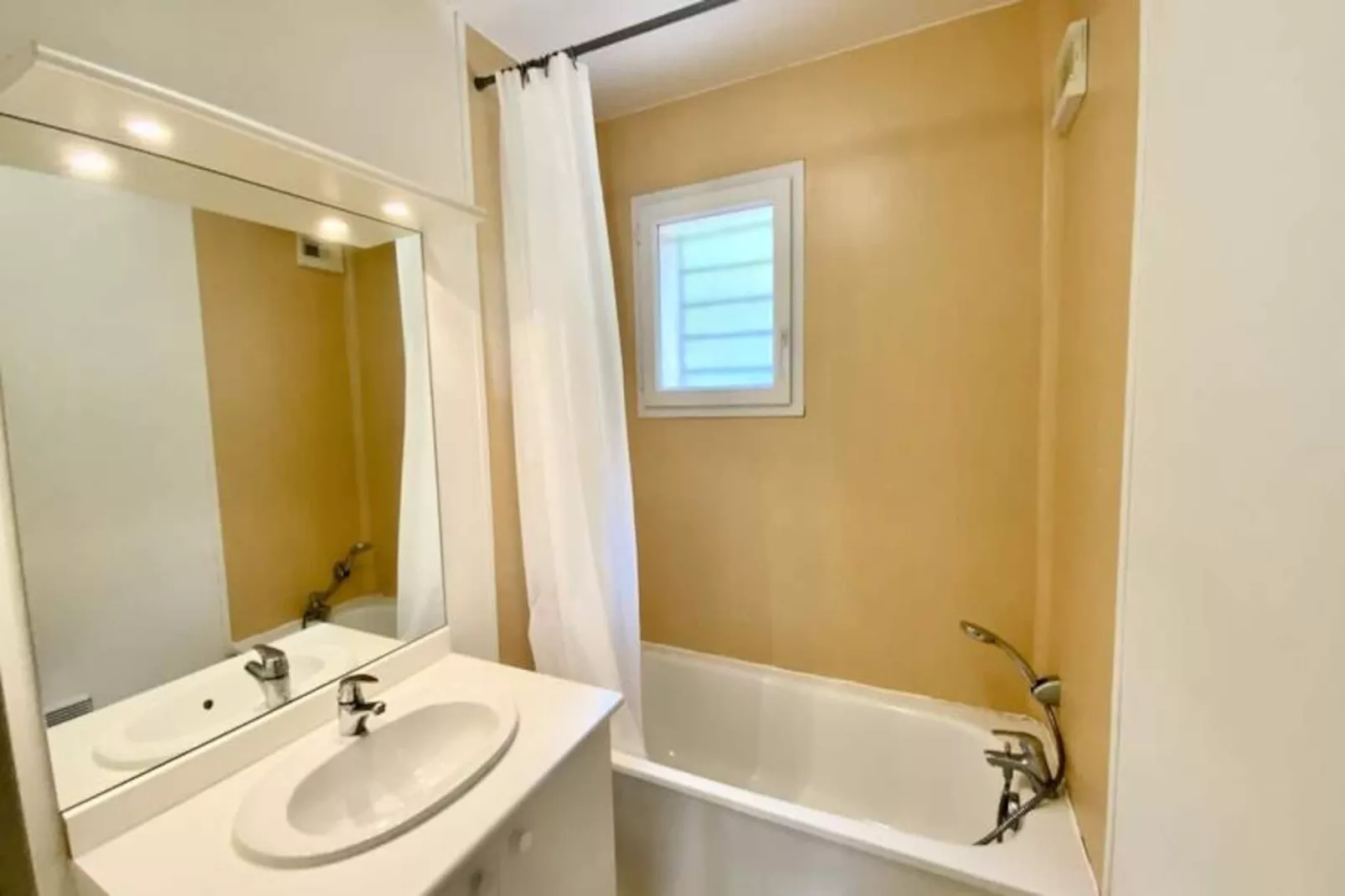 Résidence Les Na&iuml;ades H41 - 2 Chambres Pour 6 Personnes !-Niet-getagd