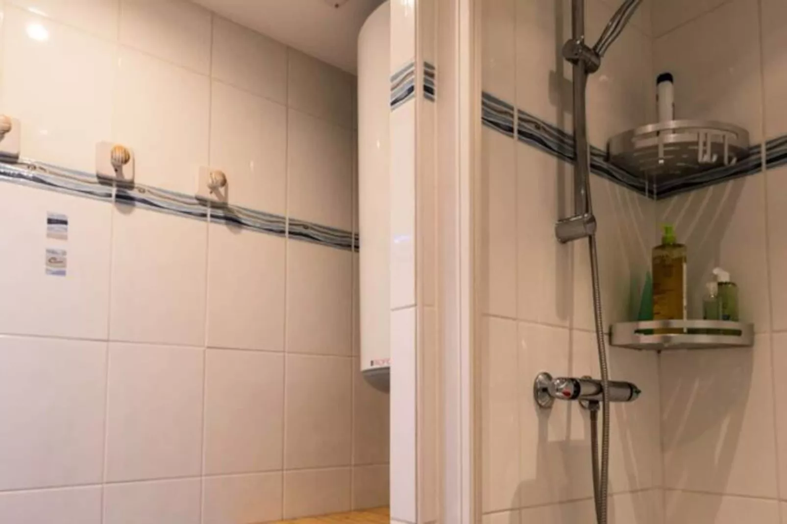 Résidence Les Caquelons-Niet-getagd