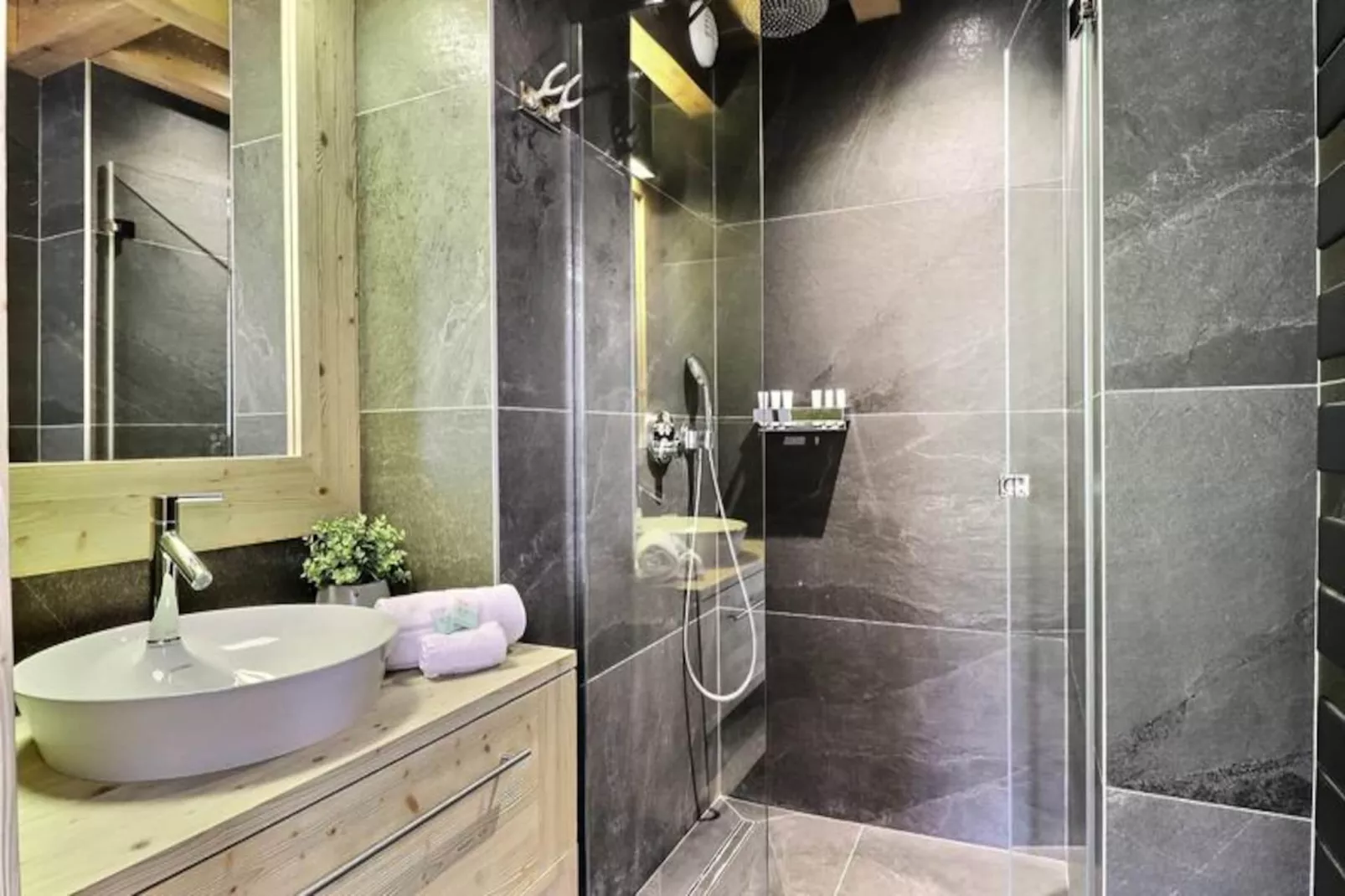 Résidence Goya-Niet-getagd