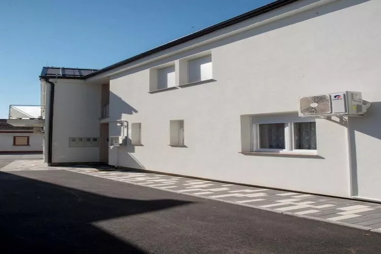 Apartments Oaza- One Bedroom Apartment-Buitenlucht