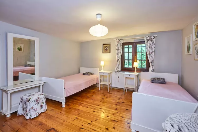 Dom wakacyjny w Sasinie dla max 6 osób-Slaapkamer
