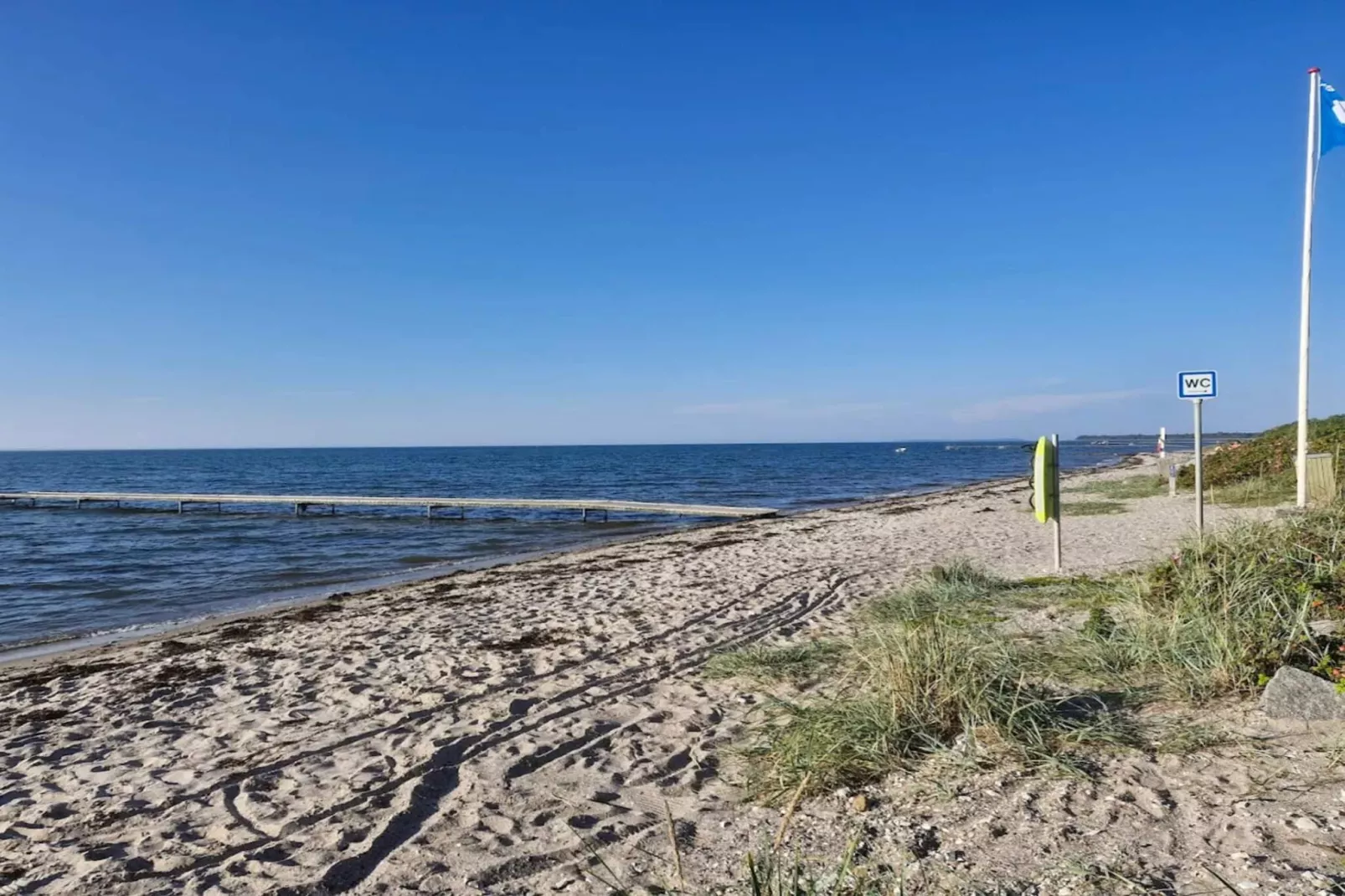 Luxe zwembadvilla bij zee -- By Traum Ferienwohnungen-Waterzicht