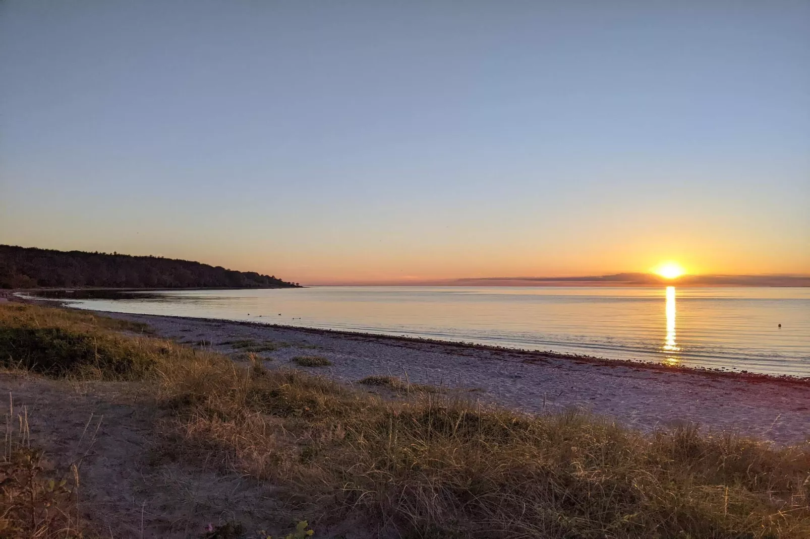 Modern toevluchtsoord bij strand -- By Traum Ferienwohnungen-Waterzicht