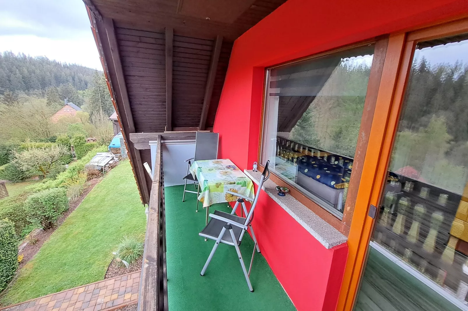 Ferienhaus im Thüringer Wald-Terrasbalkon