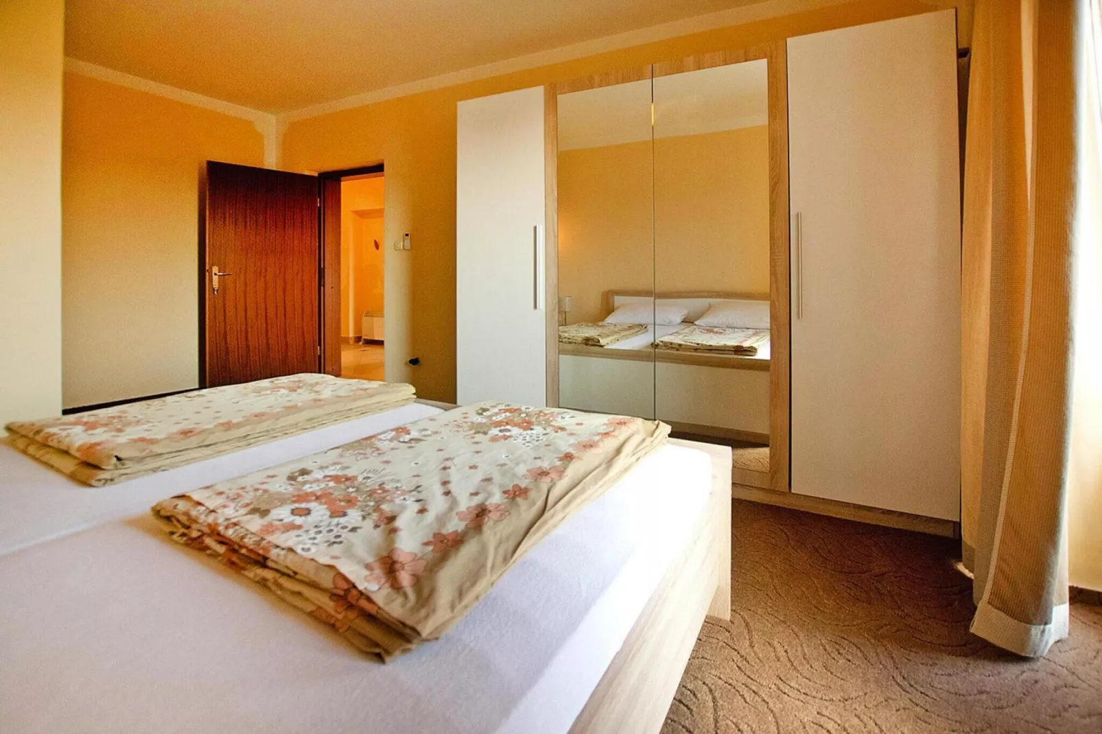 Apartments Grande Vista Starigrad Paklenica SD62 A-01 9 Pers-Slaapkamer