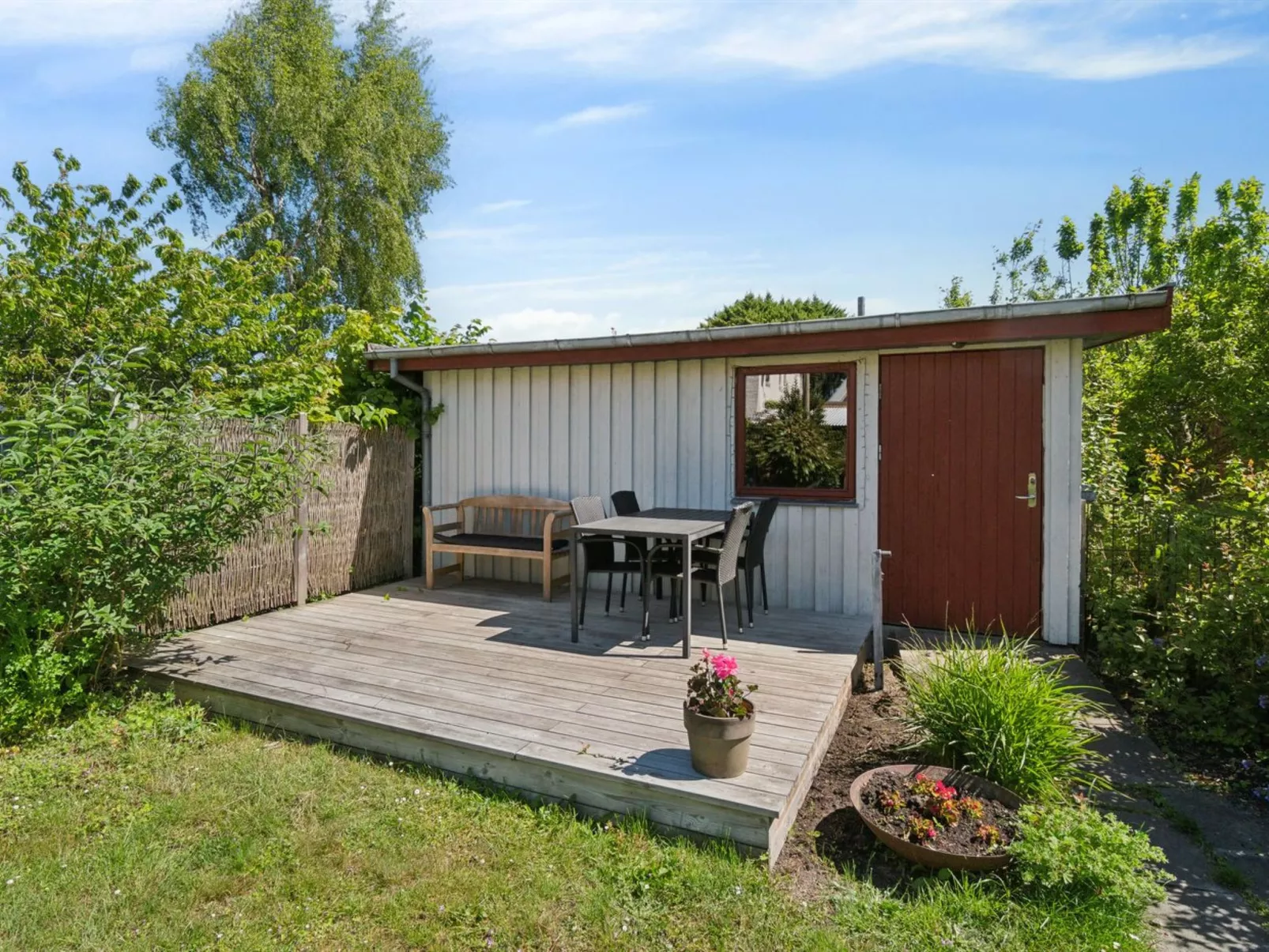 "Detlef" - 200m from the sea-Buiten