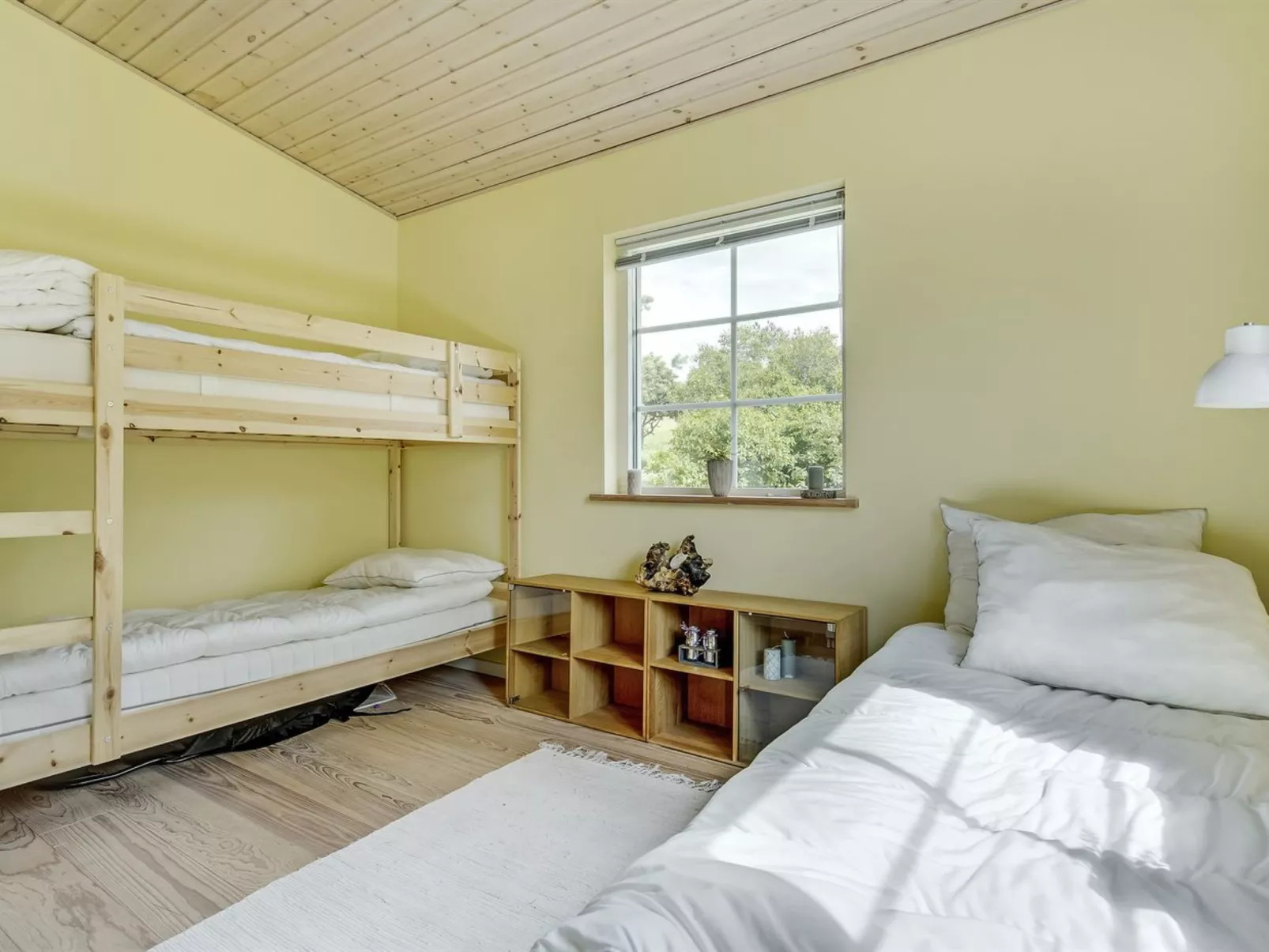 "Bernadete" - 50m to the fjord-Binnen