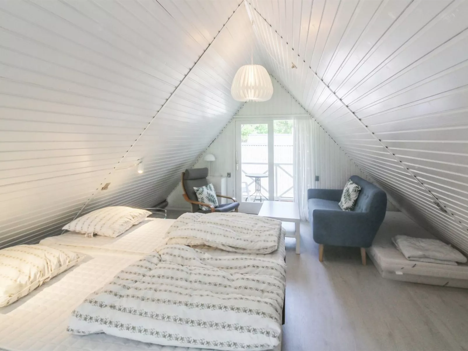 "Lillesol" - 400m from the sea-Binnen