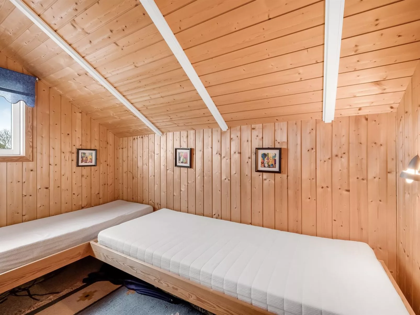 "Lonne" - 750m to the fjord-Binnen