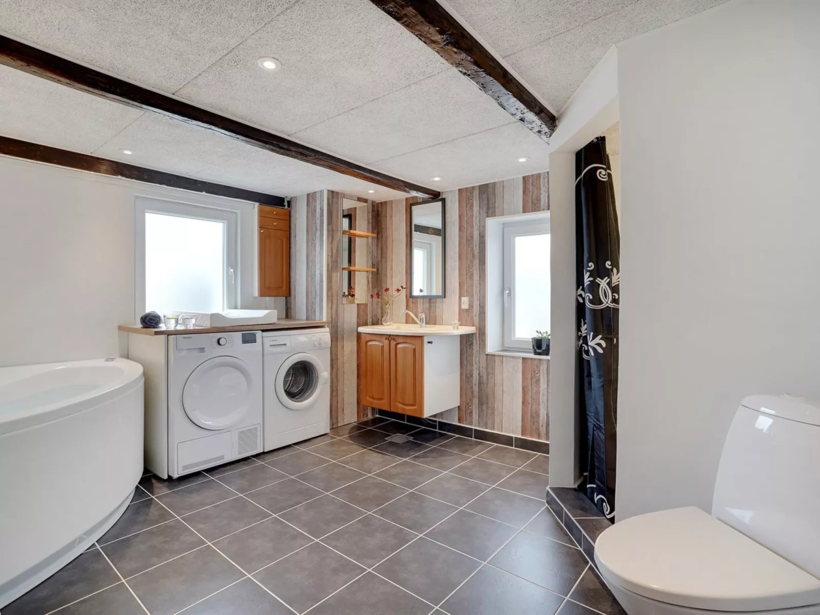 "Ailke" - 2km to the fjord-Binnen