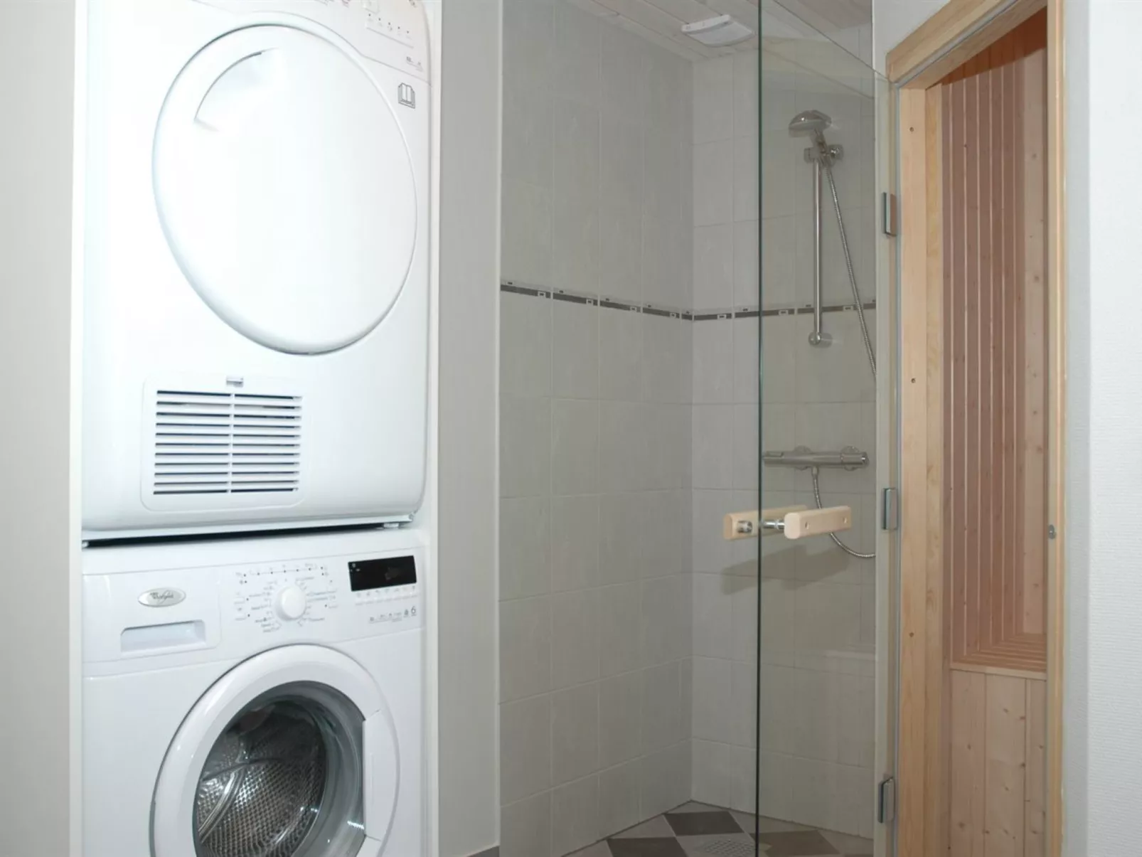 "Tero" - 450m from the sea-Binnen