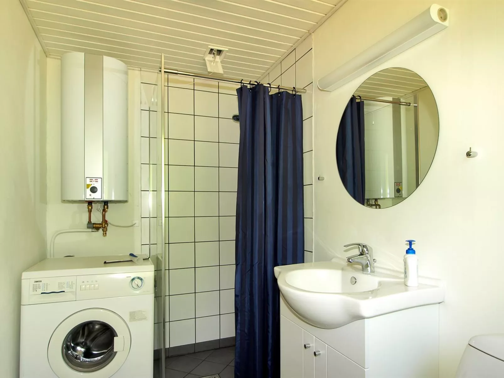 "Berthilde" - 400m from the sea-Binnen