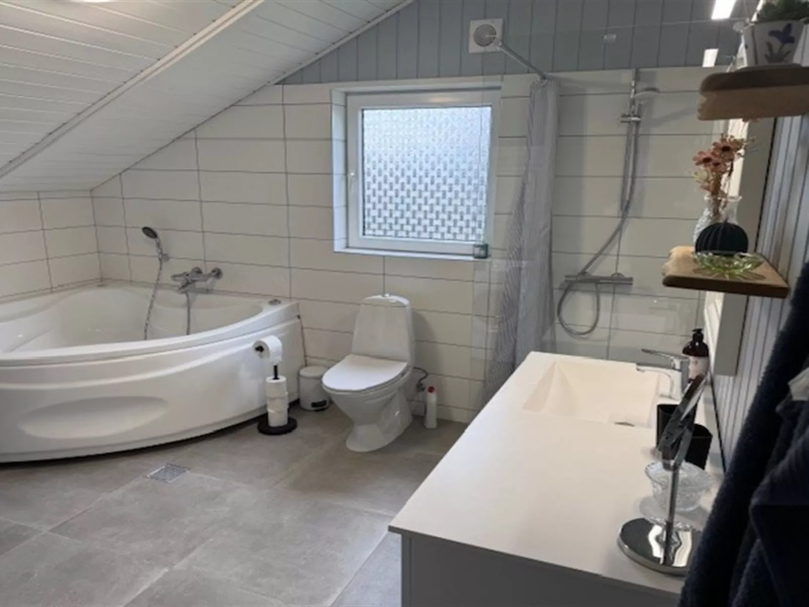 "Petrus" - 750m from the sea-Binnen