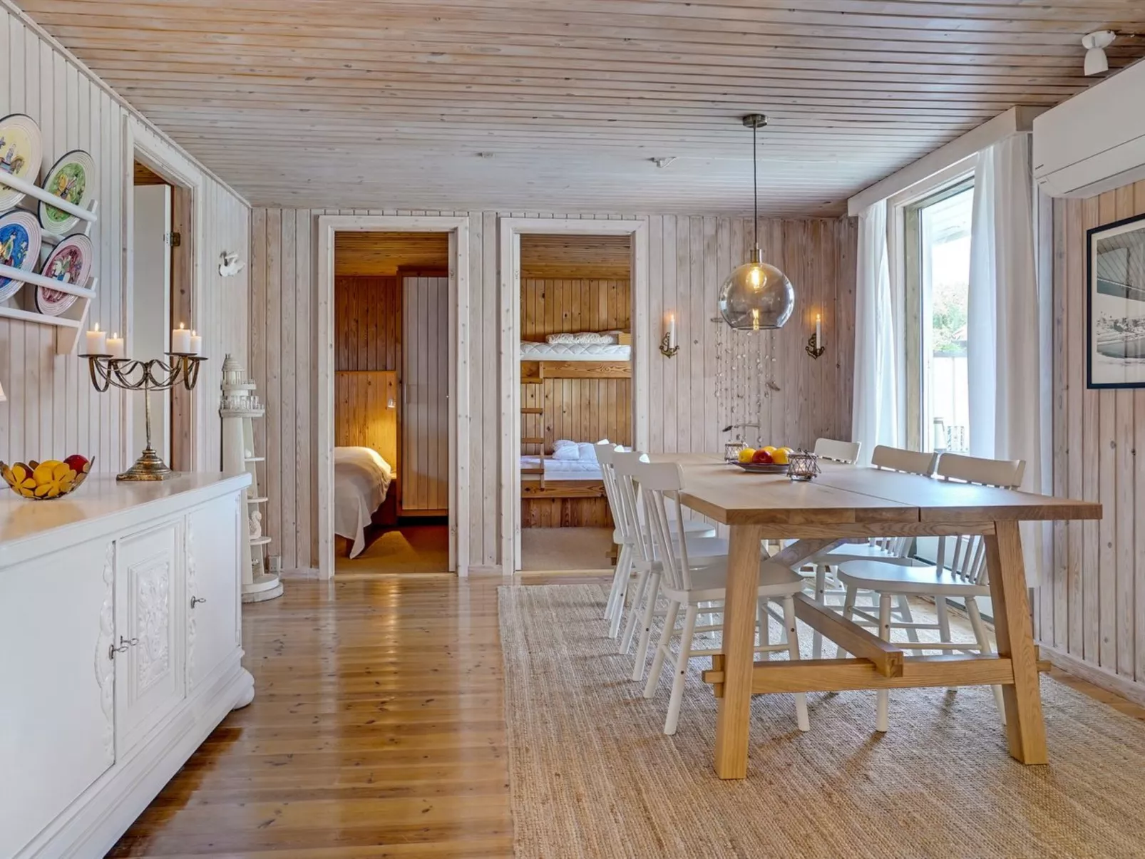 "Rutha" - 45m from the sea-Binnen