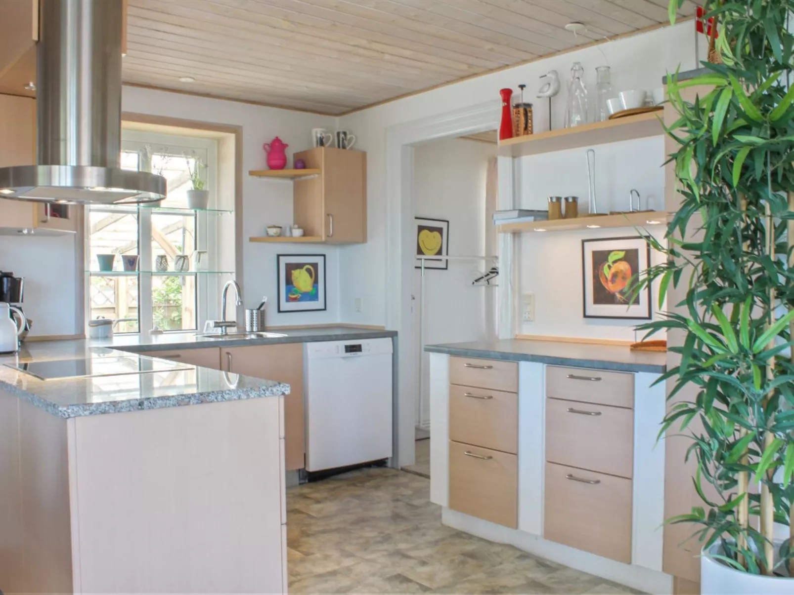 "Brun" - 60m from the sea-Binnen