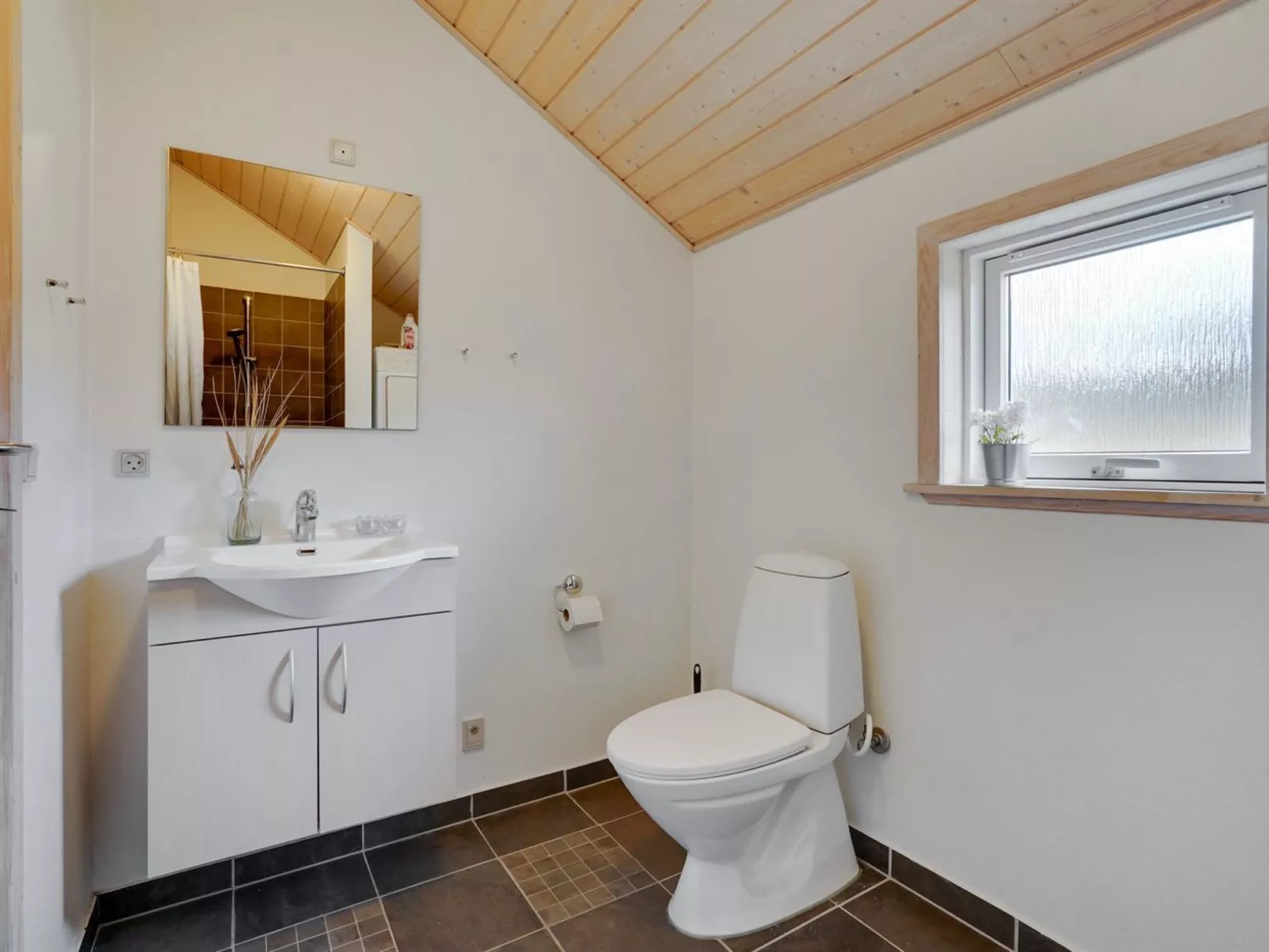 "Alhed" - 650m from the sea-Binnen