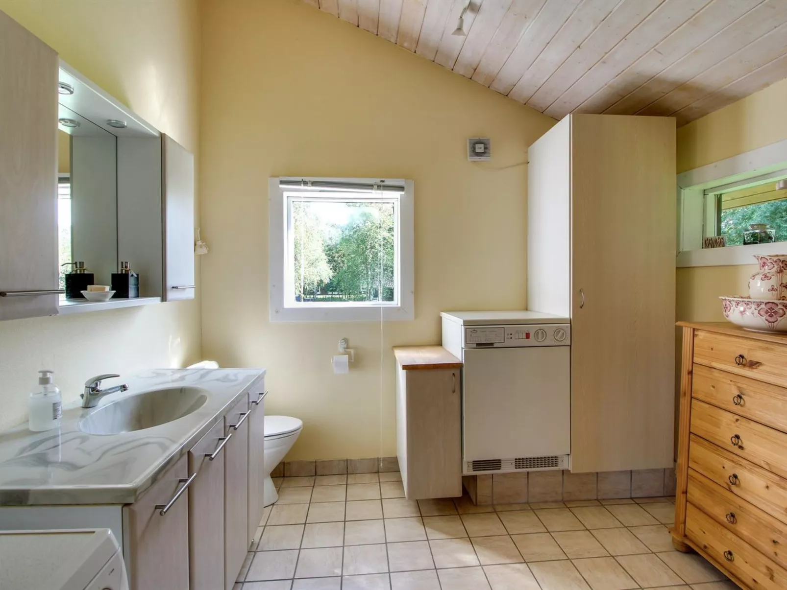 "Efimija" - 7km from the sea-Binnen