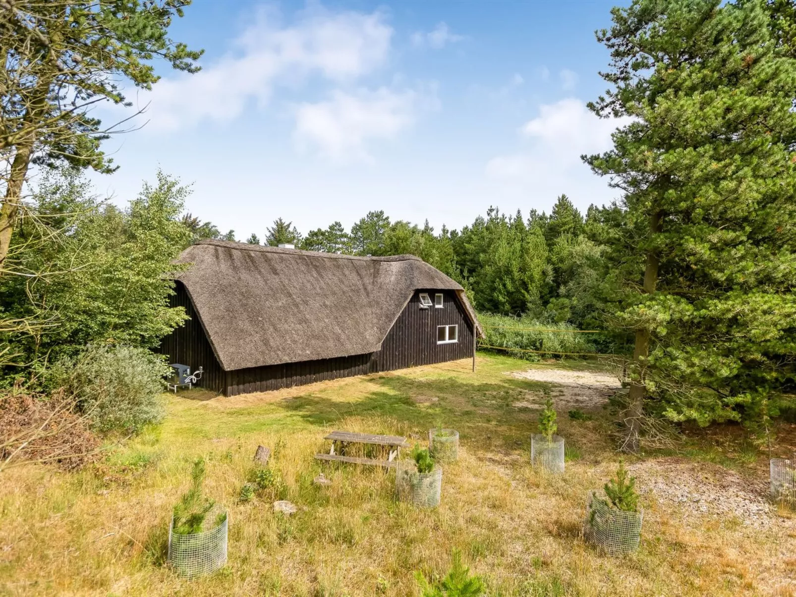 "Ellanor" - 1km from the sea-Buiten