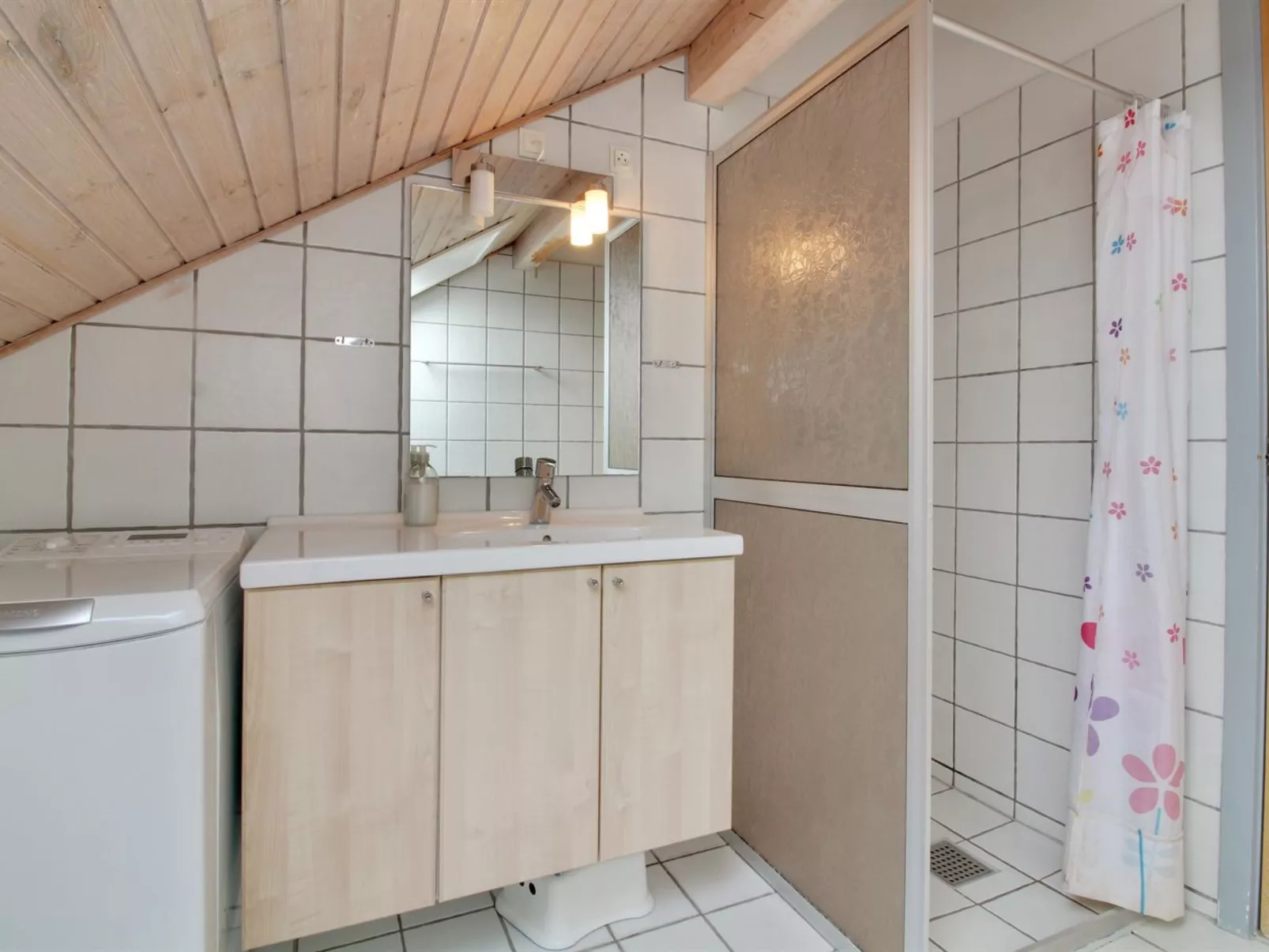 "Mildred" - 2.3km from the sea-Binnen