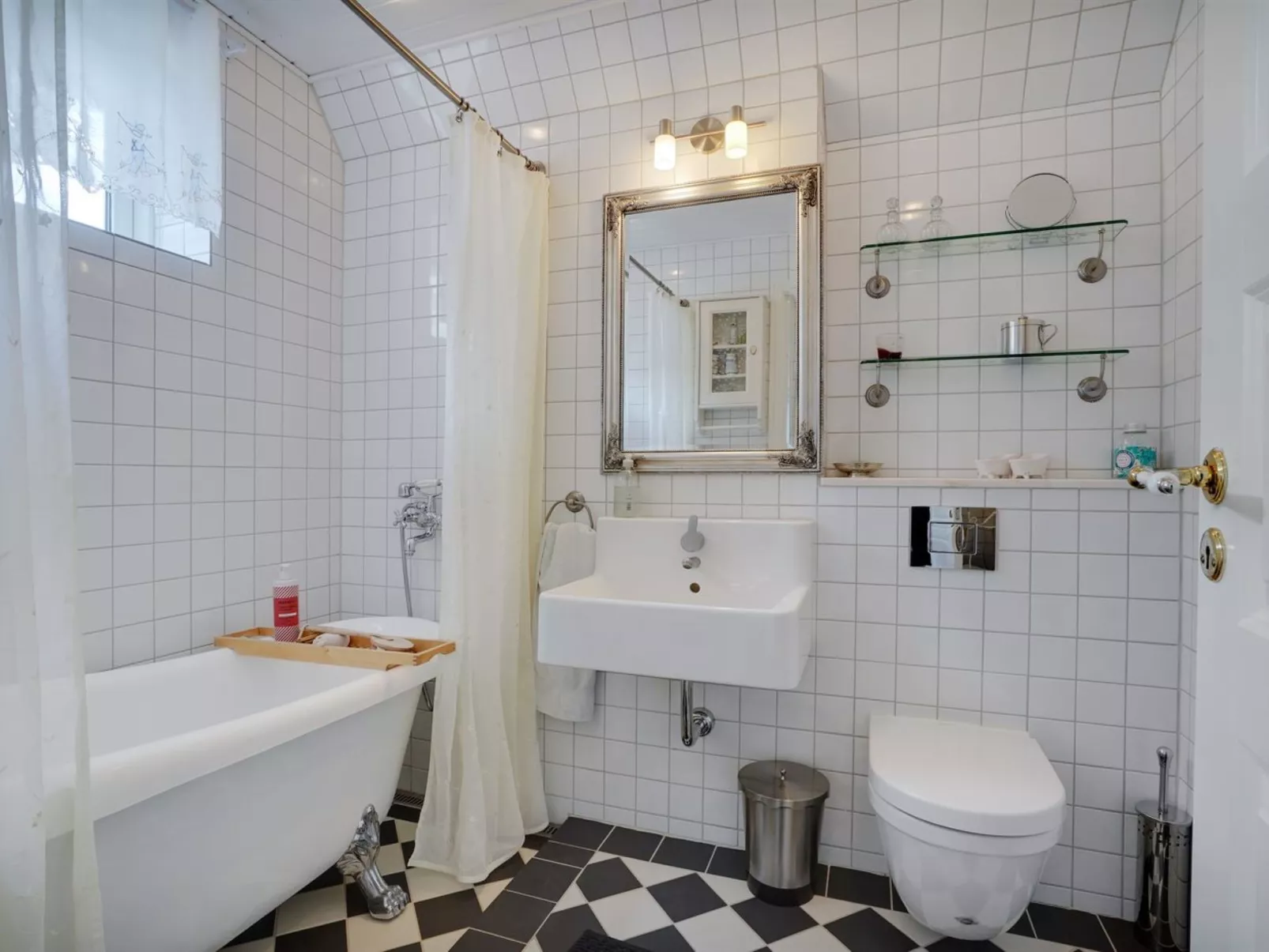 "Tamer" - 500m to the fjord-Binnen