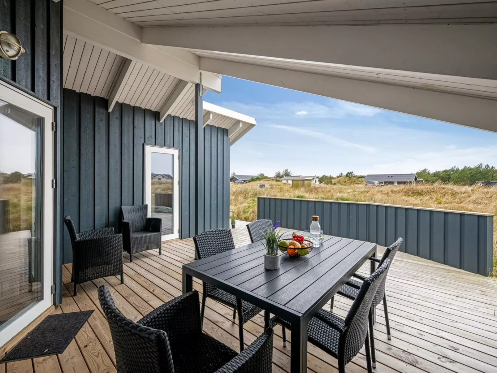 "Estella" - 500m to the fjord-Buiten