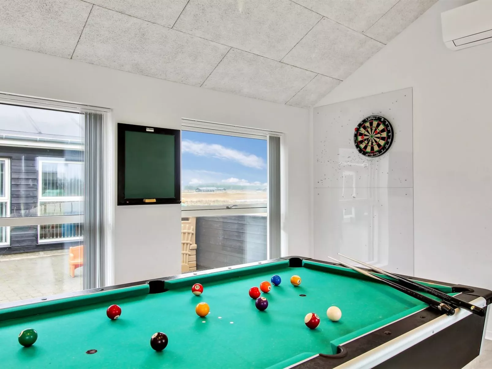 "Edgar" - 1.5km from the sea-Binnen