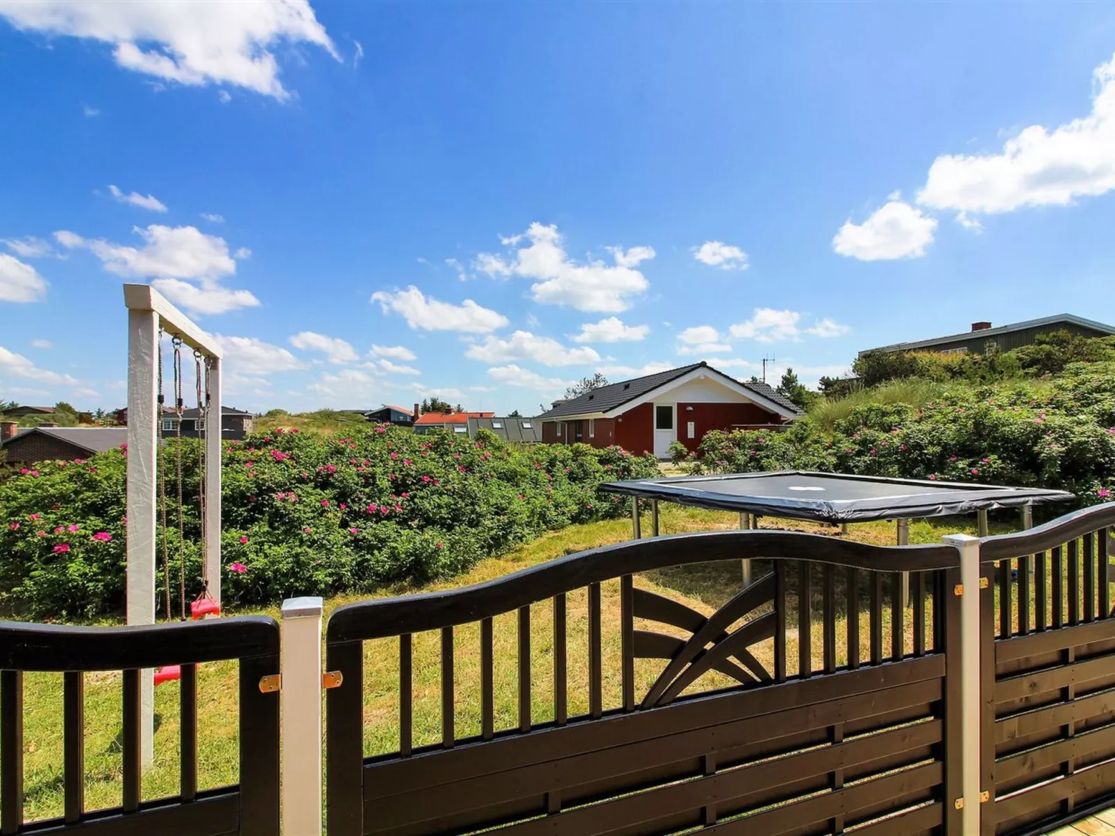 "Sirka" - 200m from the sea-Buiten