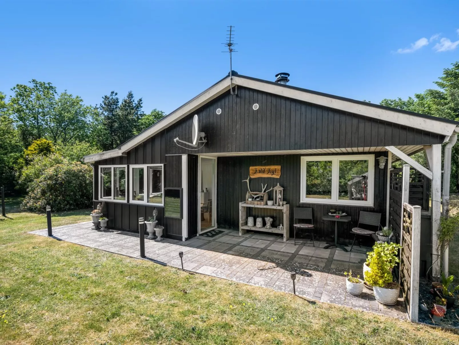 "Sebine" - 400m to the fjord-Buiten