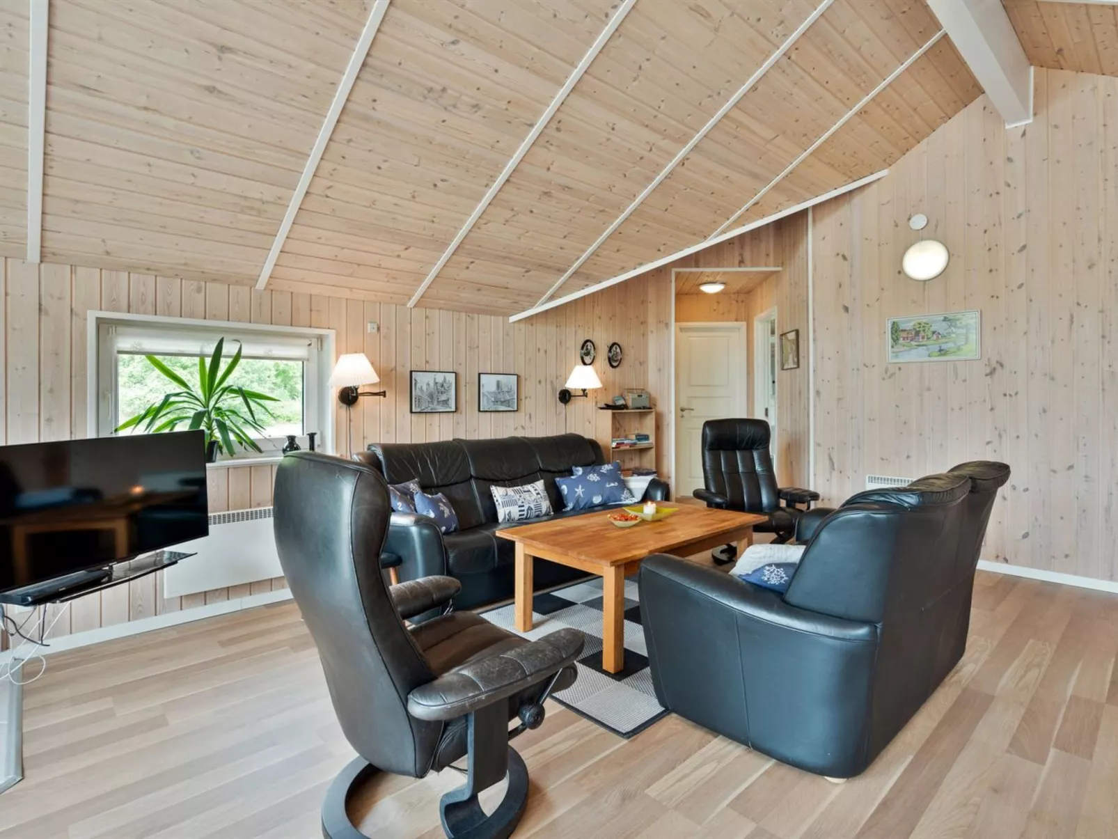 "Erp" - 10km from the sea-Binnen