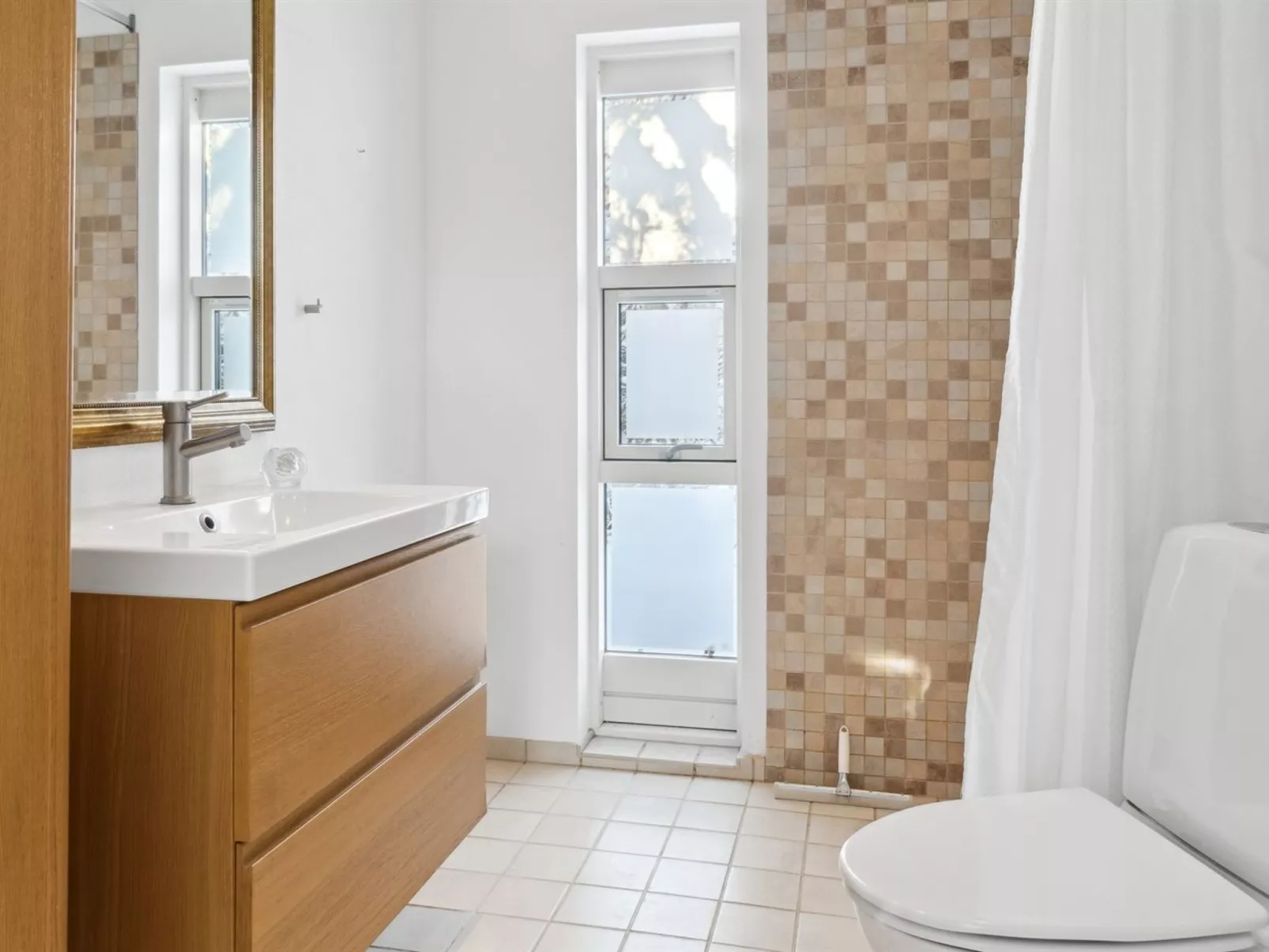 "Jouni" - 500m from the sea-Binnen