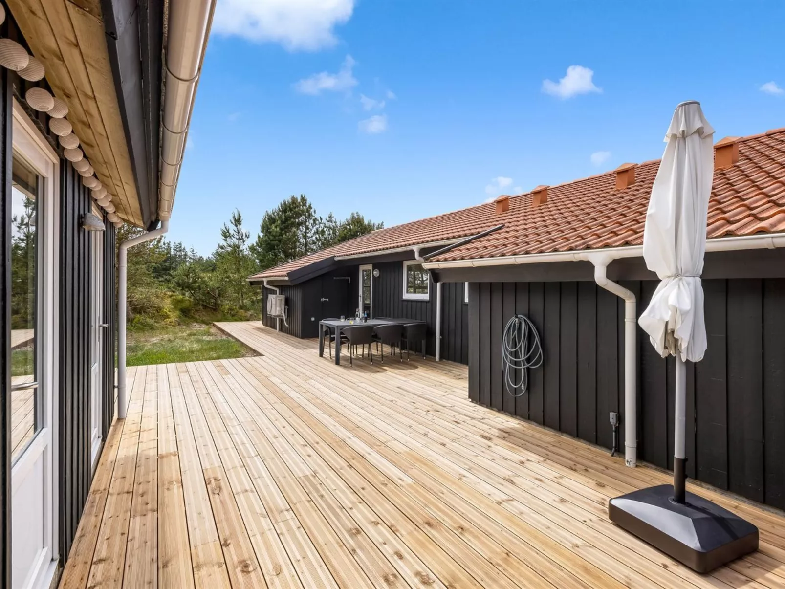 "Antto" - 900m from the sea-Buiten