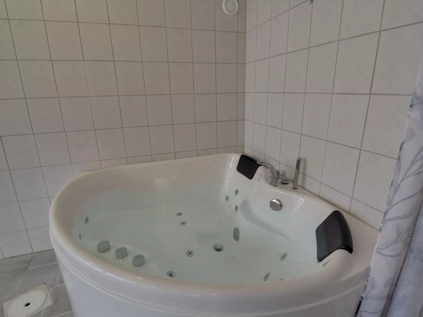 "Rani" - 800m from the sea-Binnen