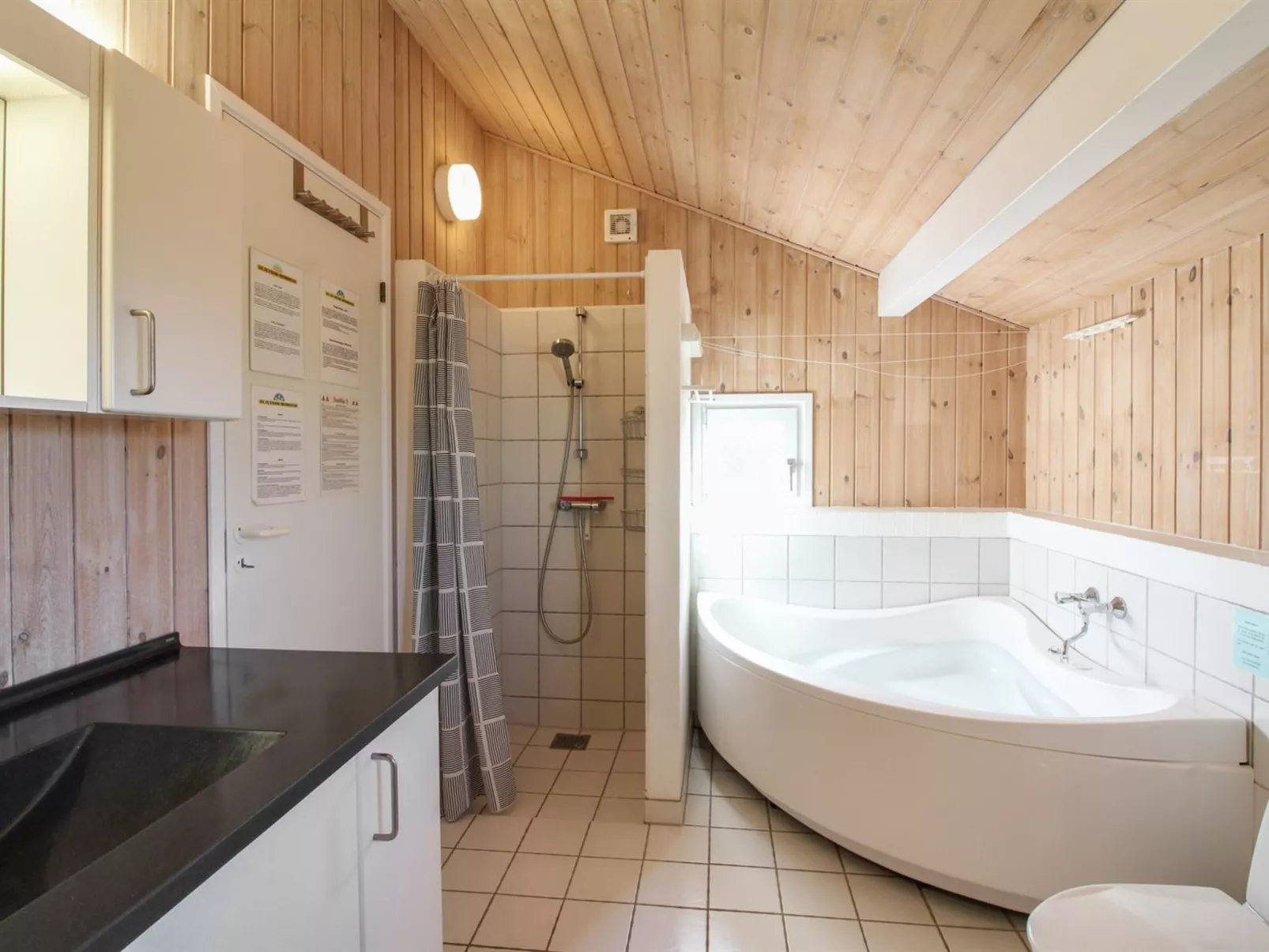 "Diderik" - 300m from the sea-Binnen