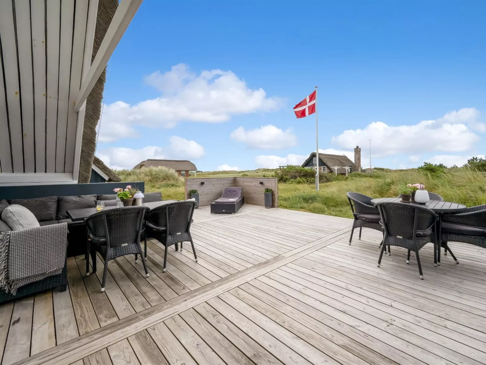 "Hen" - 400m from the sea-Buiten