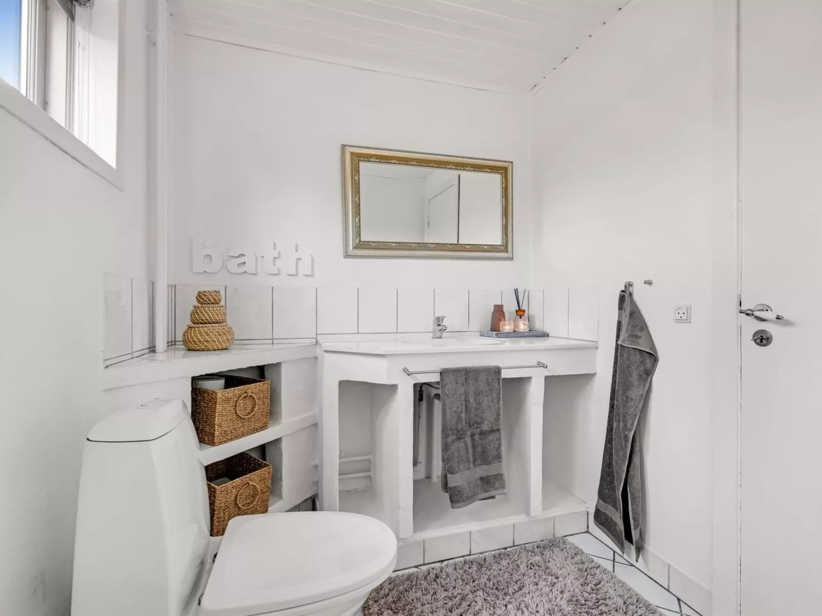 "Agni" - 800m from the sea-Binnen