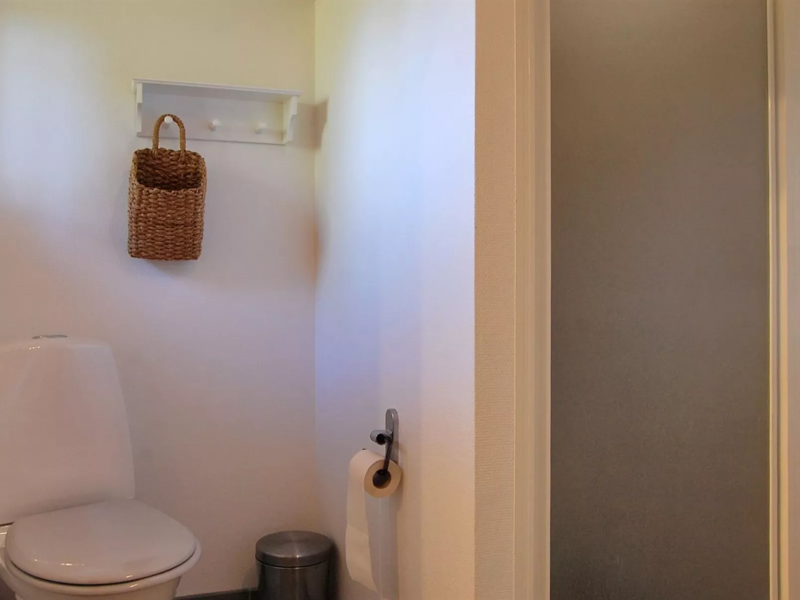 "Alfride" - 350m from the sea-Binnen