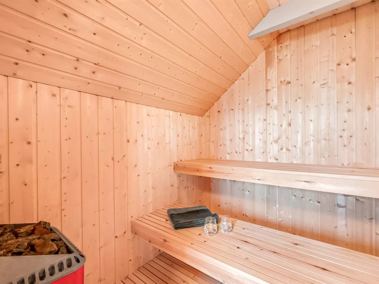 "Eggert" -  from the sea-Binnen