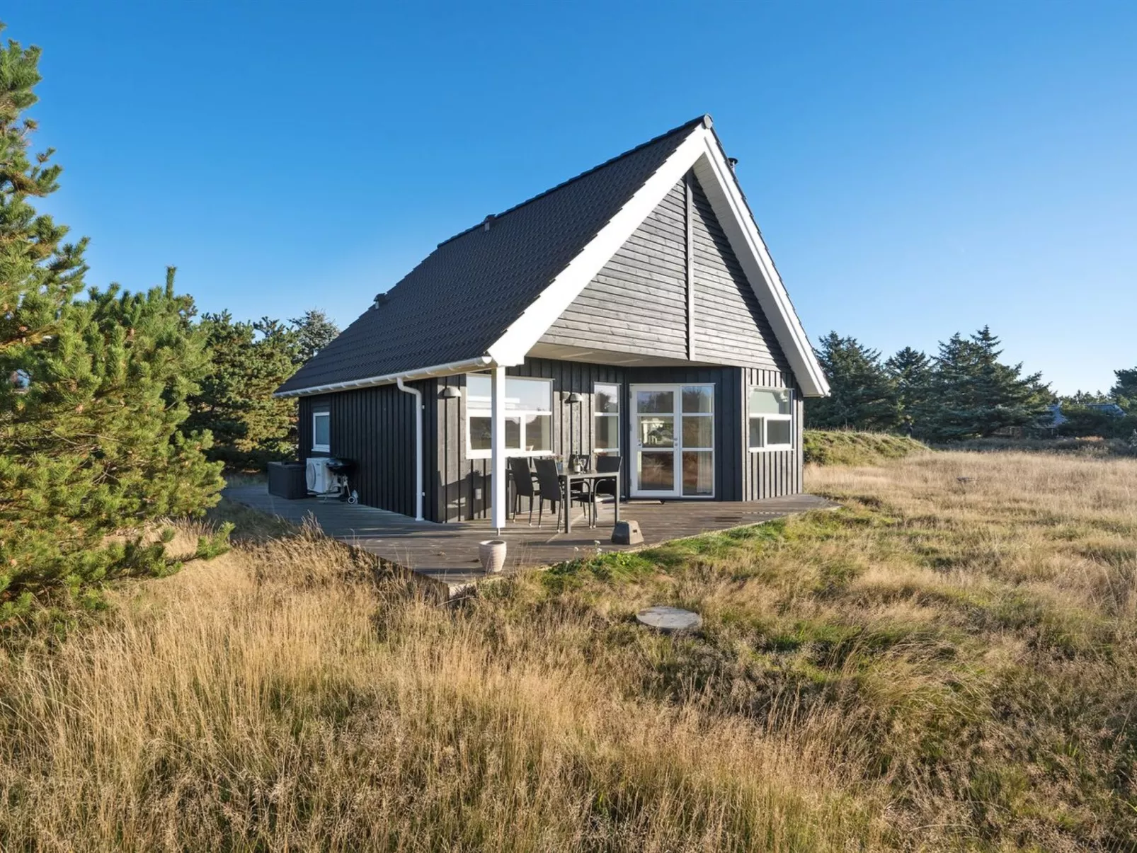 "Tinemarie" - 200m from the sea-Buiten